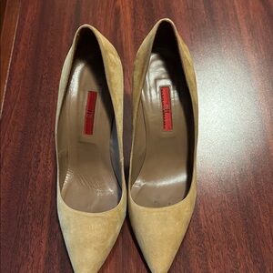 Carolina Herrera Tan Suede Heels